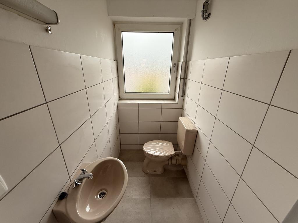 WC 3 Zimmer Wohnung: WC