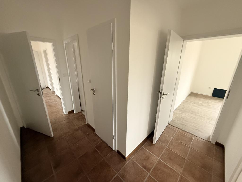 Flur 3 Zimmer Wohnung: Flur