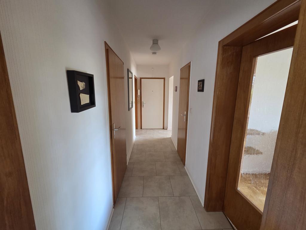 3 Zimmer Wohnung: Flur