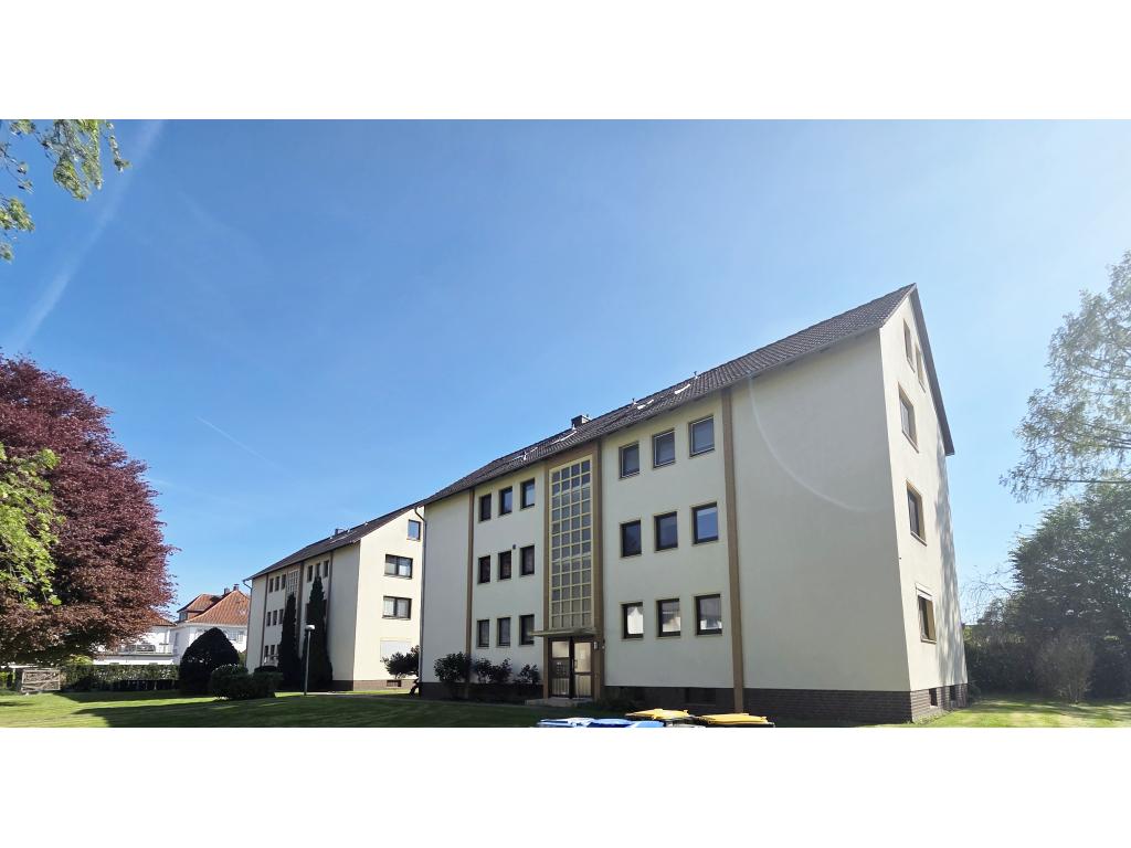 3 Zimmer Wohnung: Hauseingang